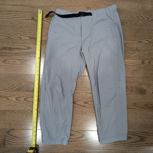 Uniqlo Men's Light Gray Chinos